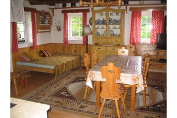 Vasaras māja Machov 3